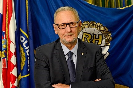 Slika /Nove ilustracije/2017_09_20_bozinovic_web_2.jpg